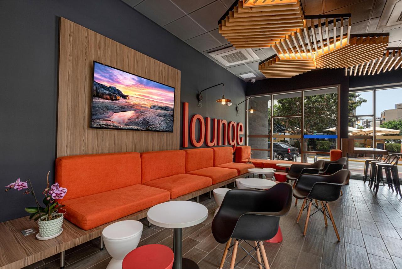 Ibis Budget Lima Miraflores Buitenkant foto