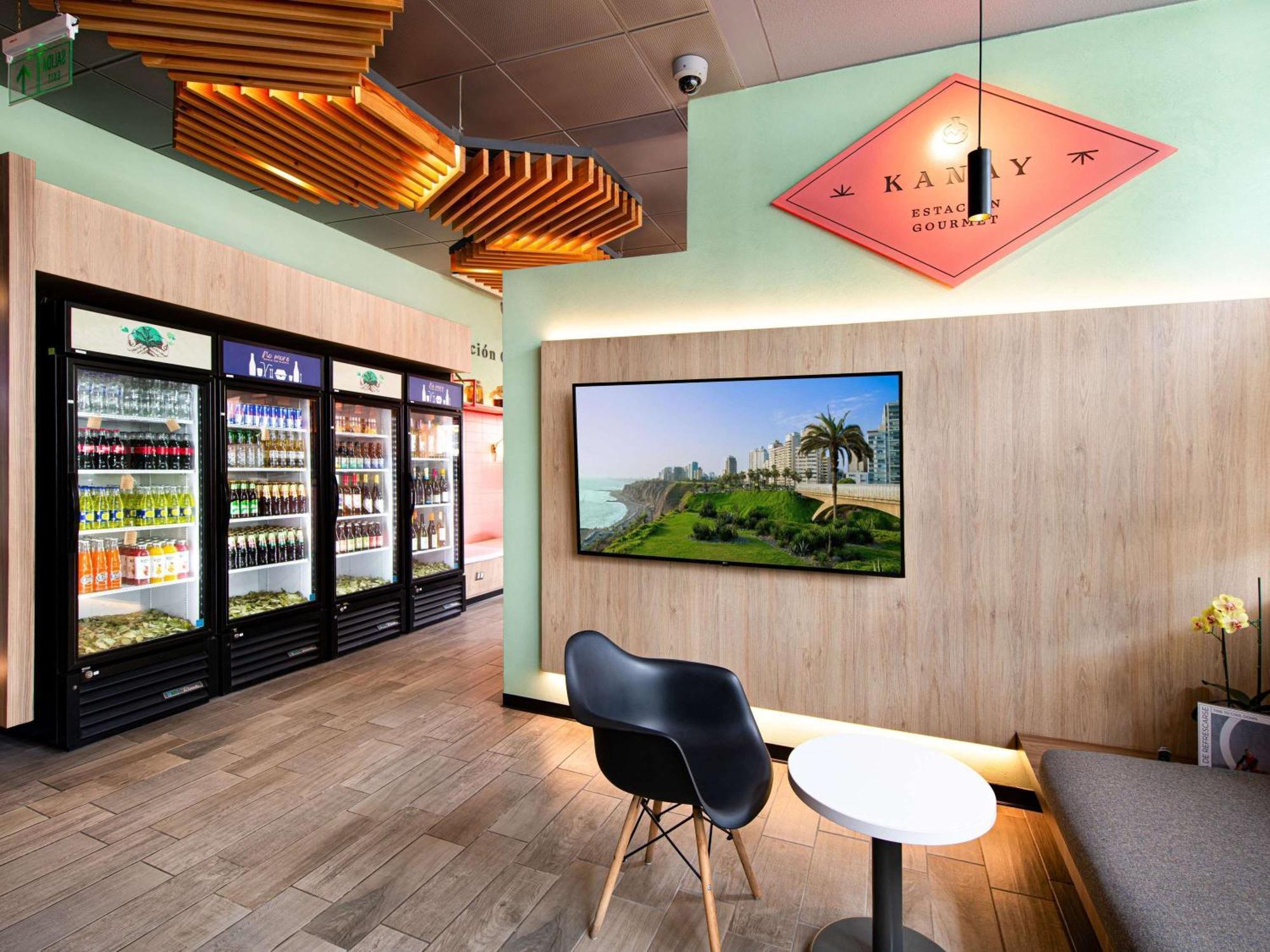 Ibis Budget Lima Miraflores Buitenkant foto